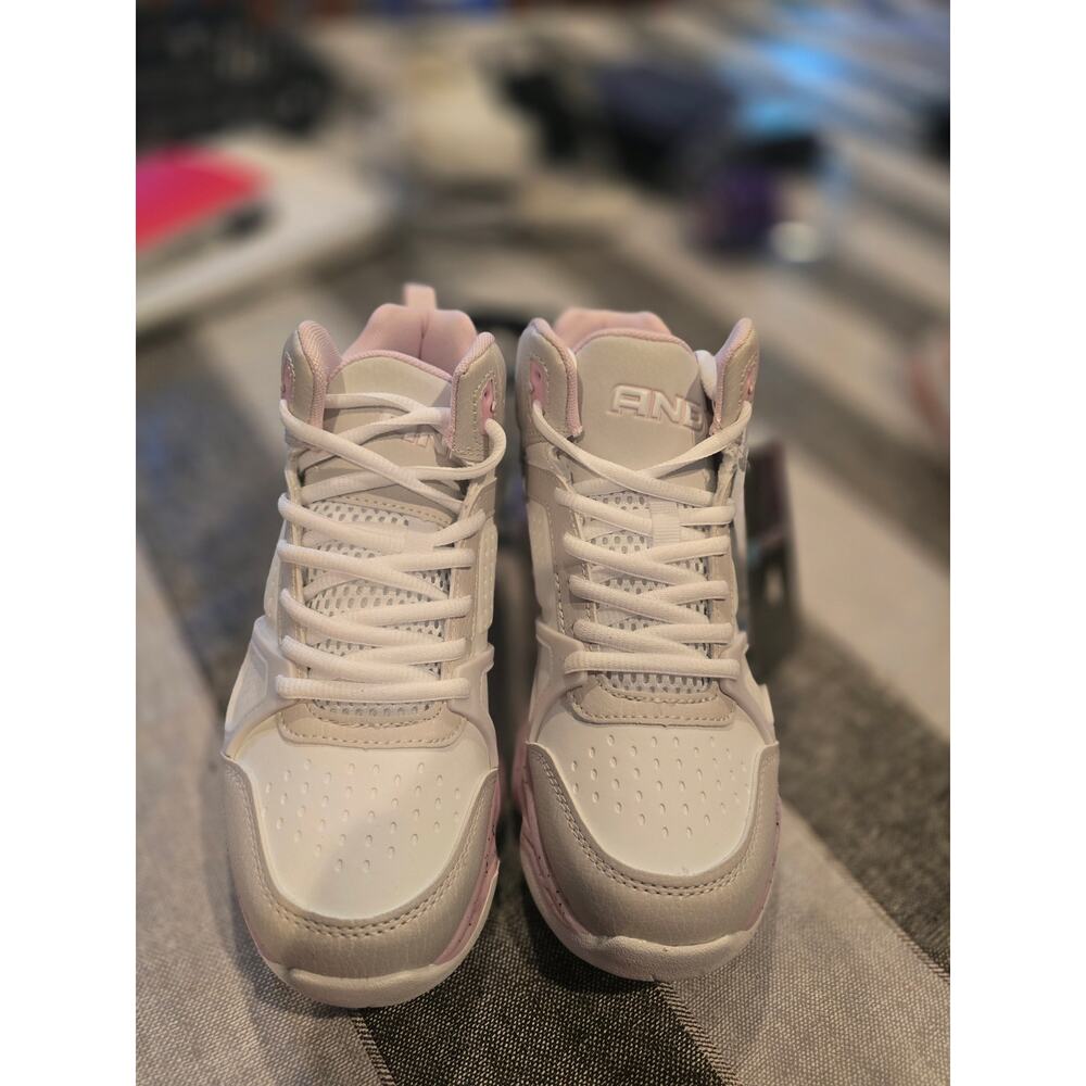 And1 Assist 6.0 sneakers white with pink and gray accents size 4 NWT